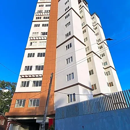Comfy Condo Near Ayala & It Park