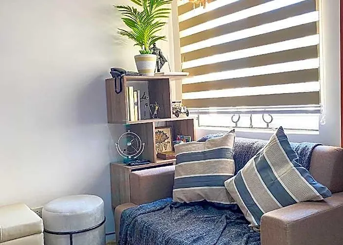 Comfy Near Ayala & It Park Hotel