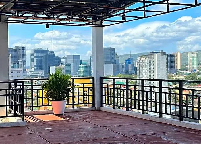 Comfy Near Ayala & It Park 2*